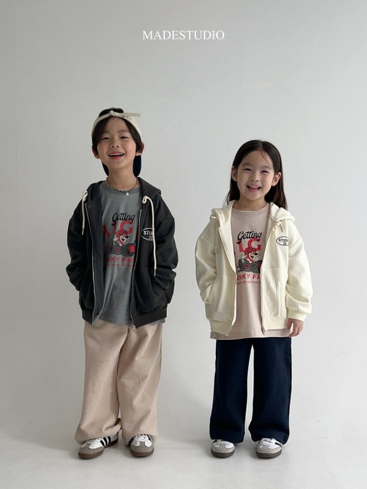 Studio Zip Up