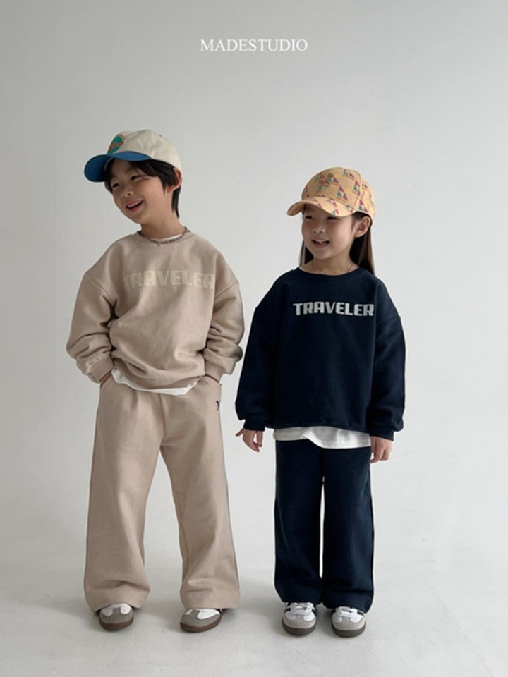 Travel Sweatshirt
