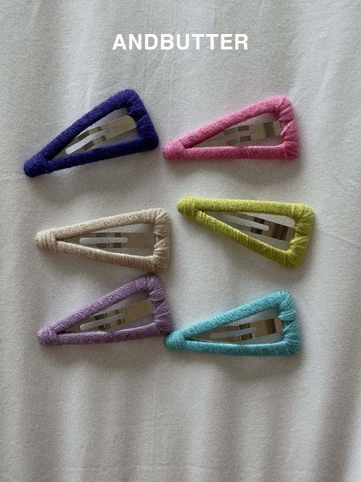 C Triangle Hair Pin