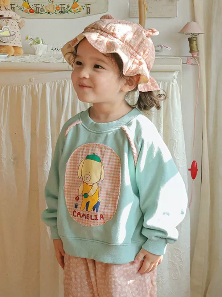 Camellia Sweat Shirt