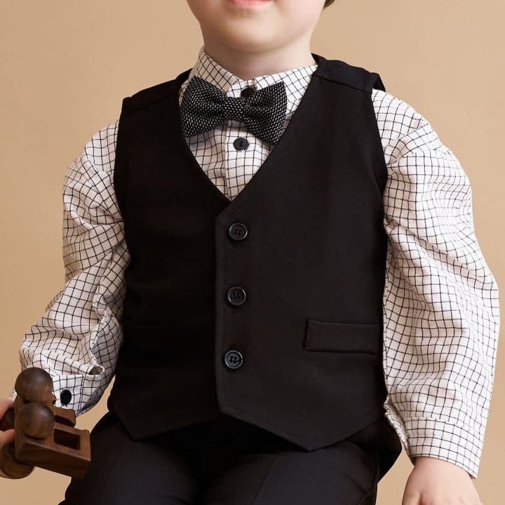 Aida - Korean Children Fashion - #todddlerfashion - Black Vest - 2