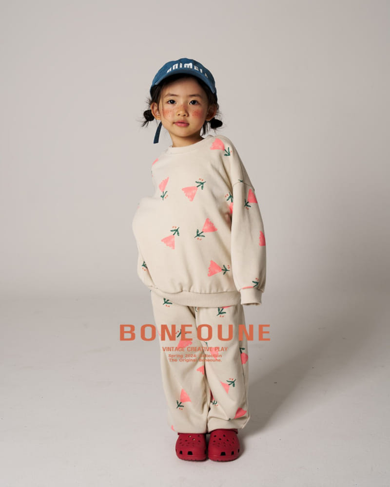Boneoune - Korean Children Fashion - #kidsshorts - Triangle Flower Sweatshirt - 2