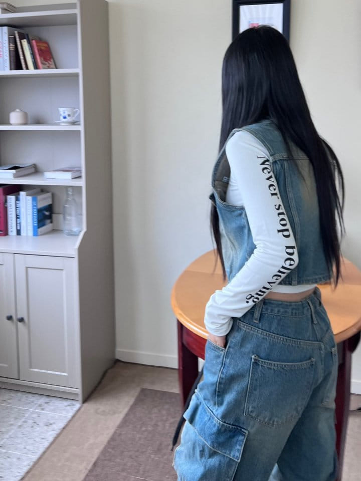 Bricklane - Korean Women Fashion - #momslook - Pocket Denim Vest - 12