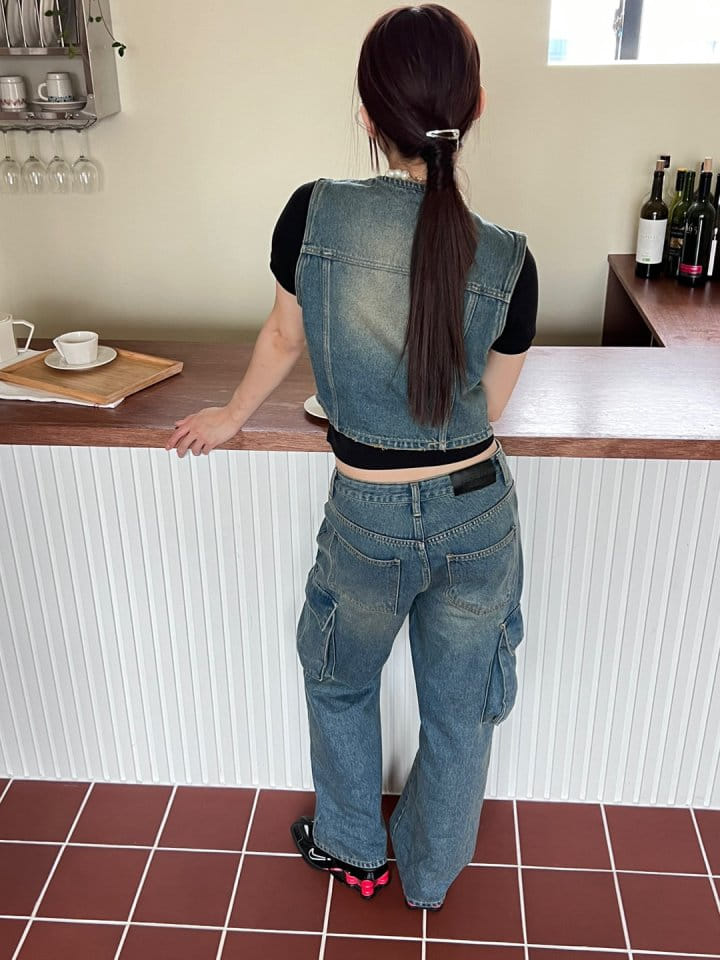 Bricklane - Korean Women Fashion - #momslook - Pocket Denim Vest - 6
