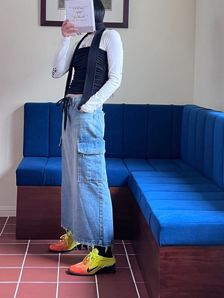 Bricklane - Korean Women Fashion - #momslook - Slit Denim Skirt - 5