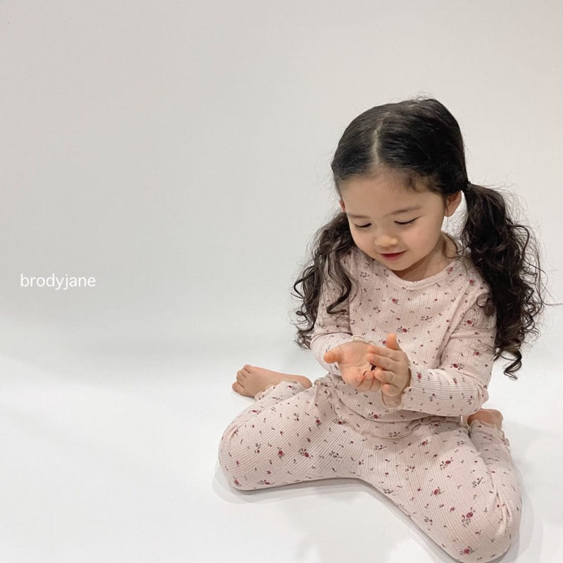 Brody Jane - Korean Baby Fashion - #babygirlfashion - Flower Eyelet Frill Top Bottom Set - 10