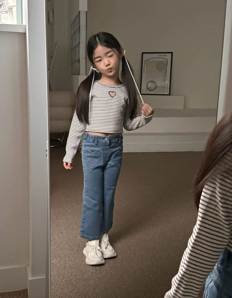 Comma - Korean Children Fashion - #kidsstore - Heart Denim Boots Cut Pants - 4