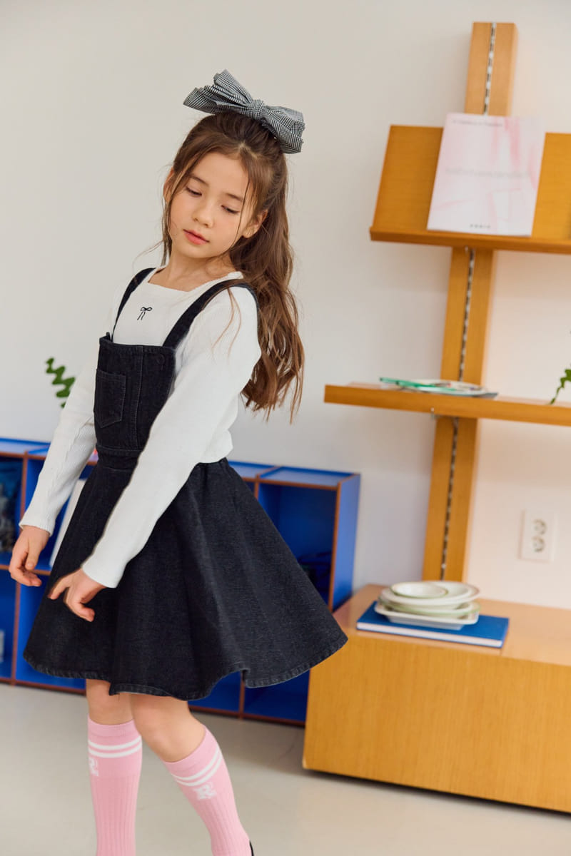 Dore Dore - Korean Children Fashion - #kidsshorts - Ribbon Square Crop Tee - 9