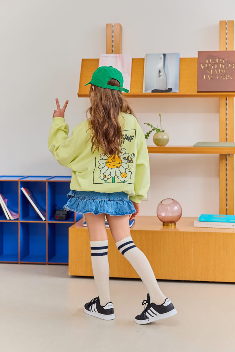 Dore Dore - Korean Children Fashion - #kidsshorts - Hug Flower Sweatshirt - 6