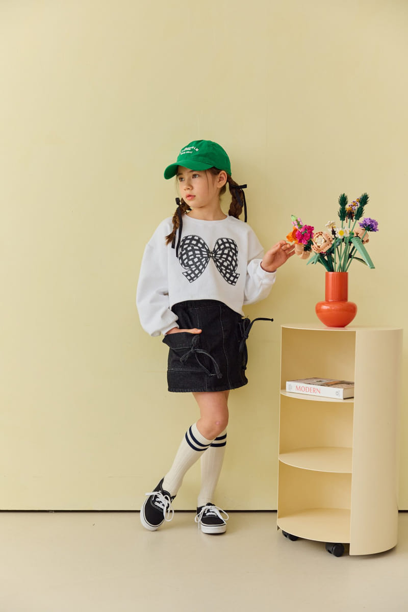 Dore Dore - Korean Children Fashion - #littlefashionista - Cherry Ribbon Crop Tee - 5