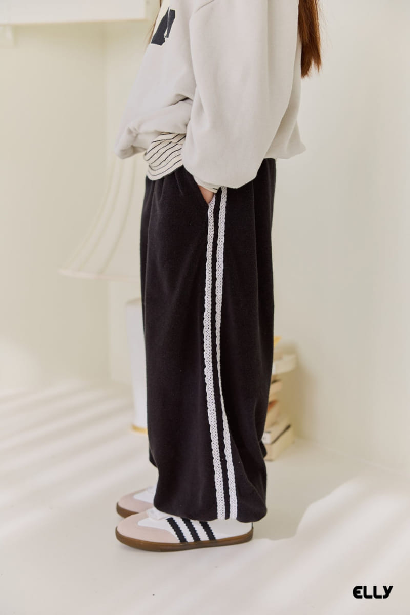 Ellymolly - Korean Children Fashion - #kidsshorts - Lace Jogger Pants - 4