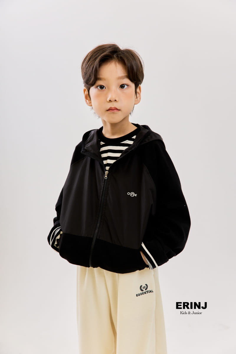 Erin J - Korean Children Fashion - #stylishchildhood - ST Tee  - 4