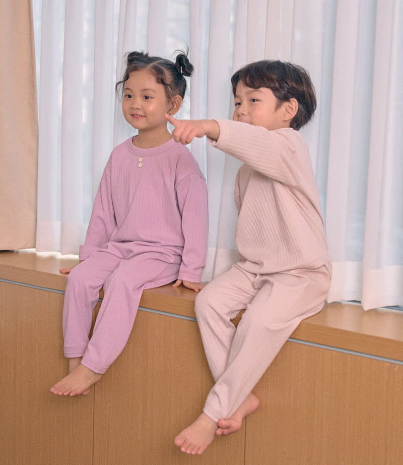 Here I Am - Korean Children Fashion - #prettylittlegirls - Bern Wide Top Bottom Set - 10