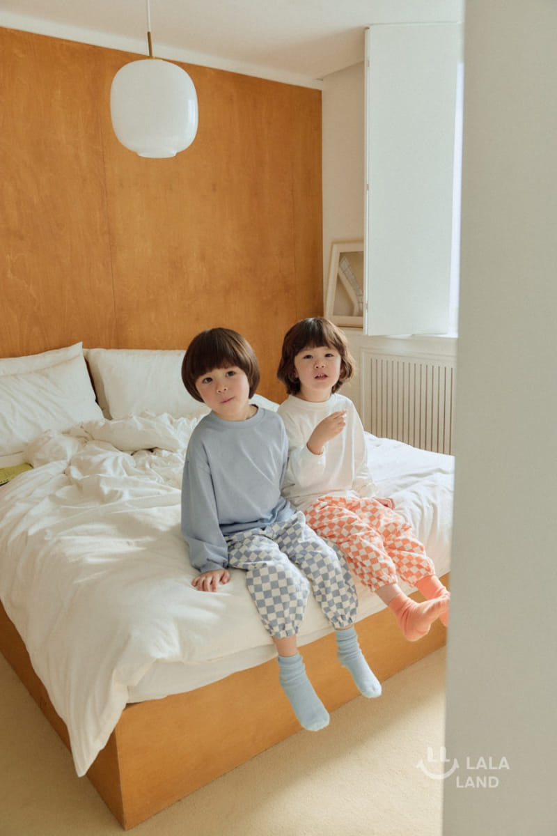 Lalaland - Korean Children Fashion - #littlefashionista - Colored Paper Jogger Pants