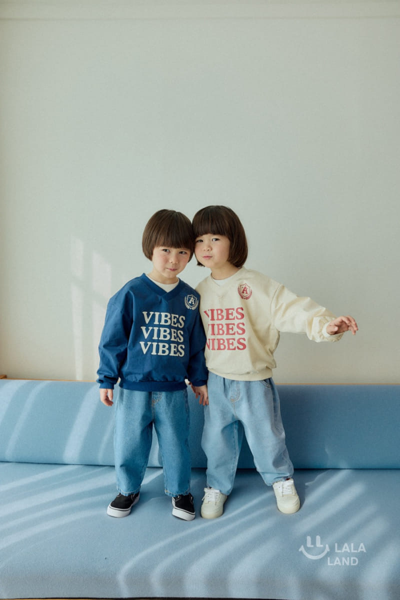 Lalaland - Korean Children Fashion - #prettylittlegirls - Circle Baggy Denim Pants - 2