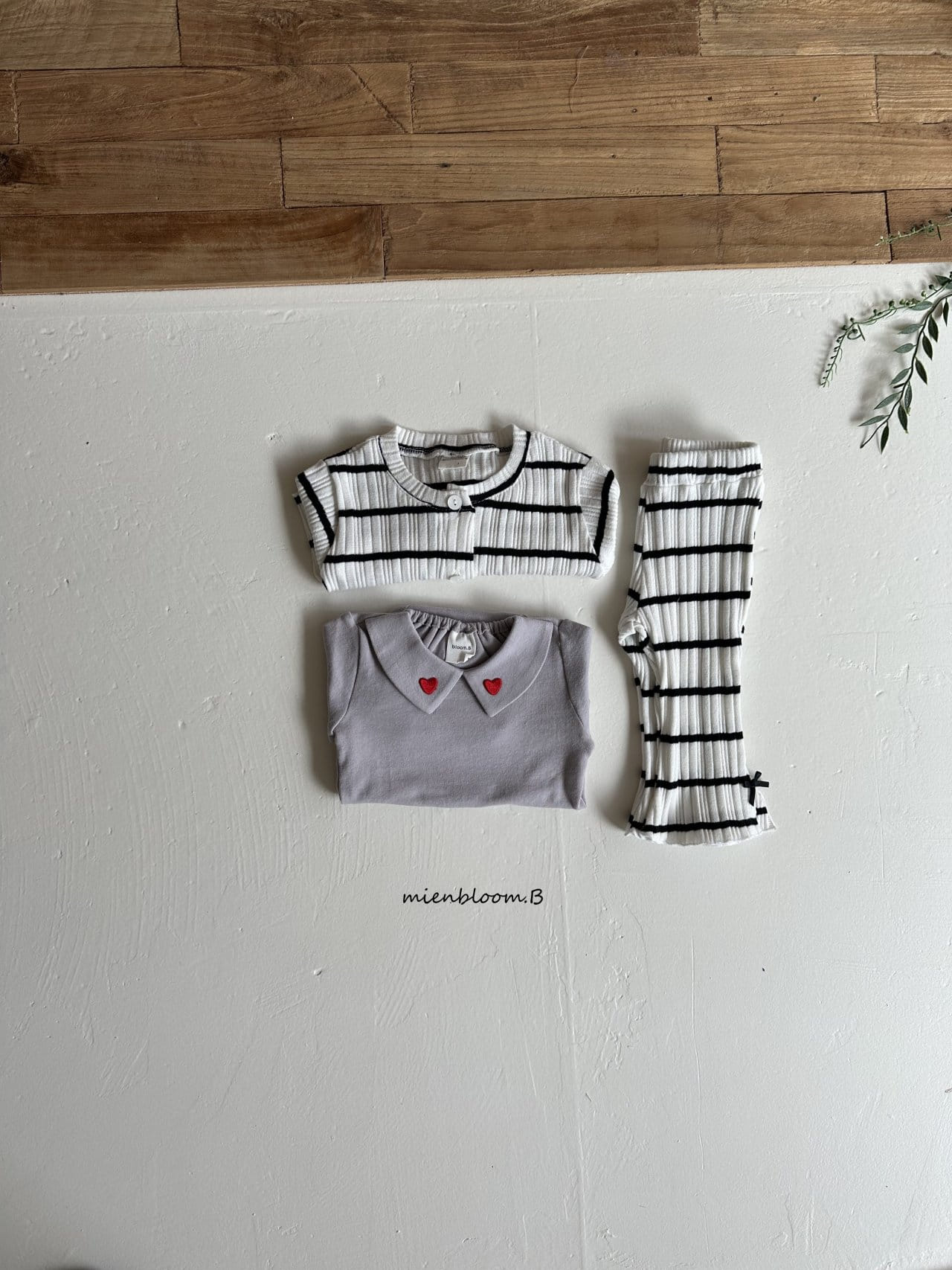 Mienbloom B - Korean Baby Fashion - #babylifestyle - Bebe Heart Embroider Body Suit - 6