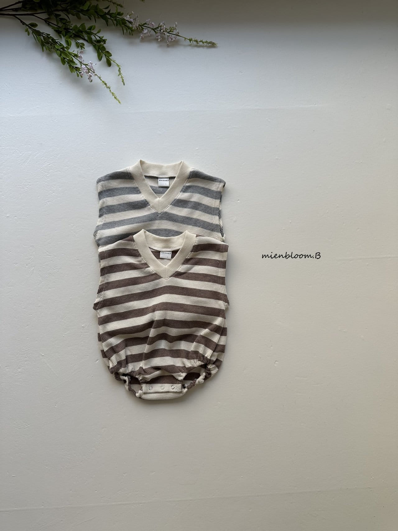 Mienbloom B - Korean Baby Fashion - #babylifestyle - Bebe Waffle Vest Body Suit - 5