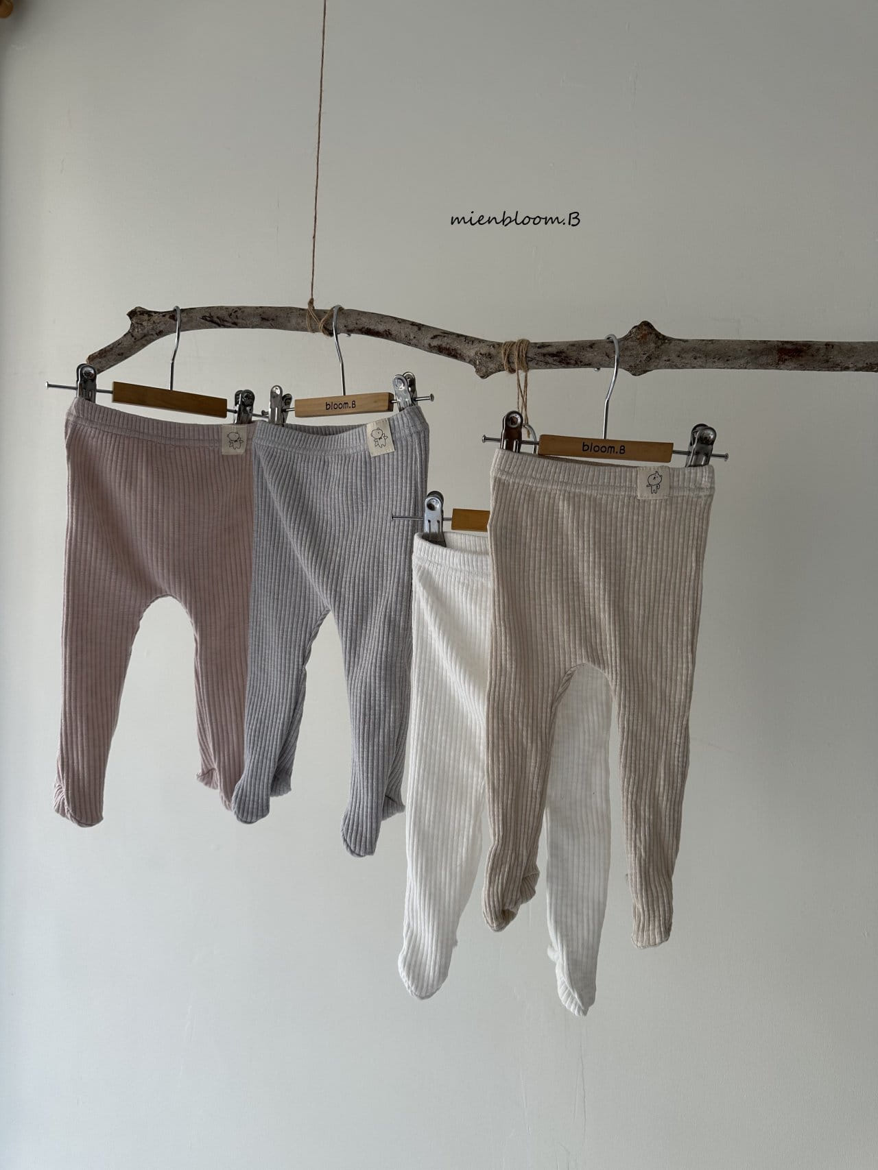 Mienbloom B - Korean Baby Fashion - #babyoutfit - Bebe Spring Foot Leggings