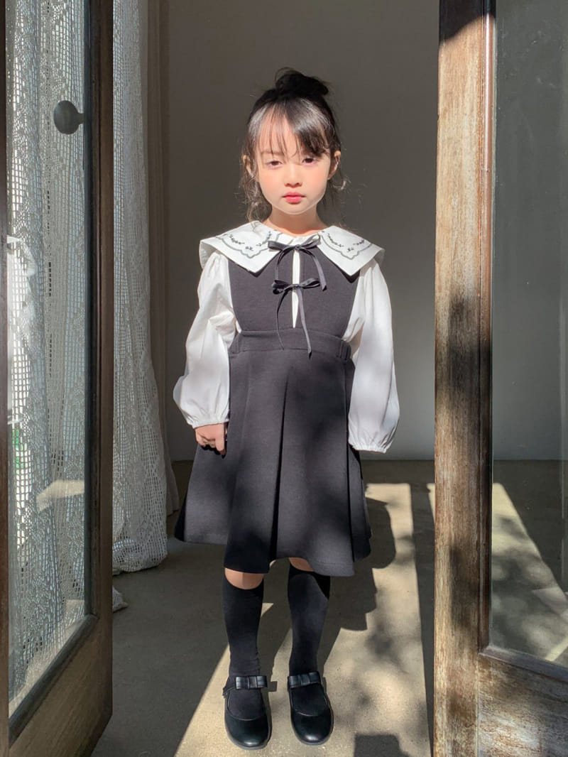 Momo Ann - Korean Children Fashion - #childofig - Rose Blouse - 4