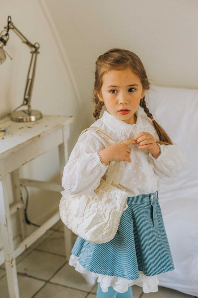 Mumunbaba - Korean Children Fashion - #toddlerclothing - Flower Ella White Ella Blouse - 5