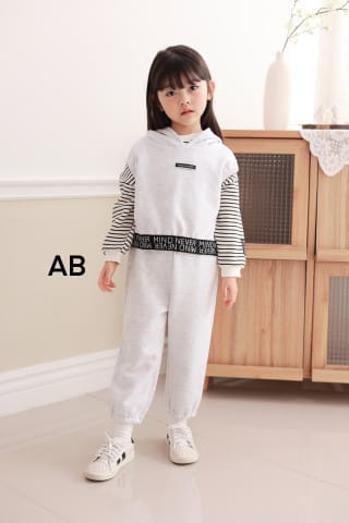 Muy Bien - Korean Children Fashion - #prettylittlegirls - Never Botton Vest Set - 4