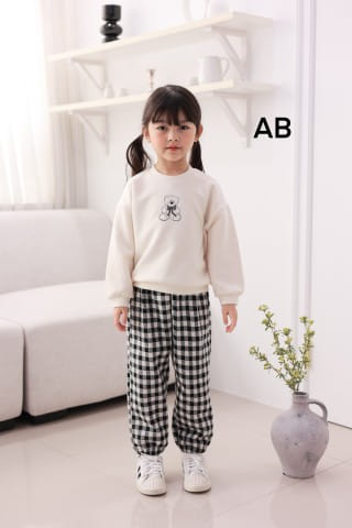 Muy Bien - Korean Children Fashion - #magicofchildhood - Check Bear Sweatshirt