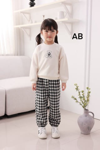 Muy Bien - Korean Children Fashion - #prettylittlegirls - Check Bear Sweatshirt - 3