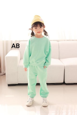 Muy Bien - Korean Children Fashion - #prettylittlegirls - Smile Top Bottom Set