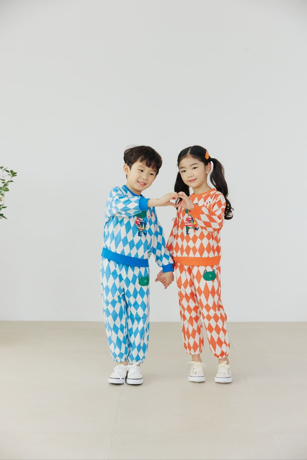 Orange Mom - Korean Children Fashion - #Kfashion4kids - Frog Sweatshirt - 8