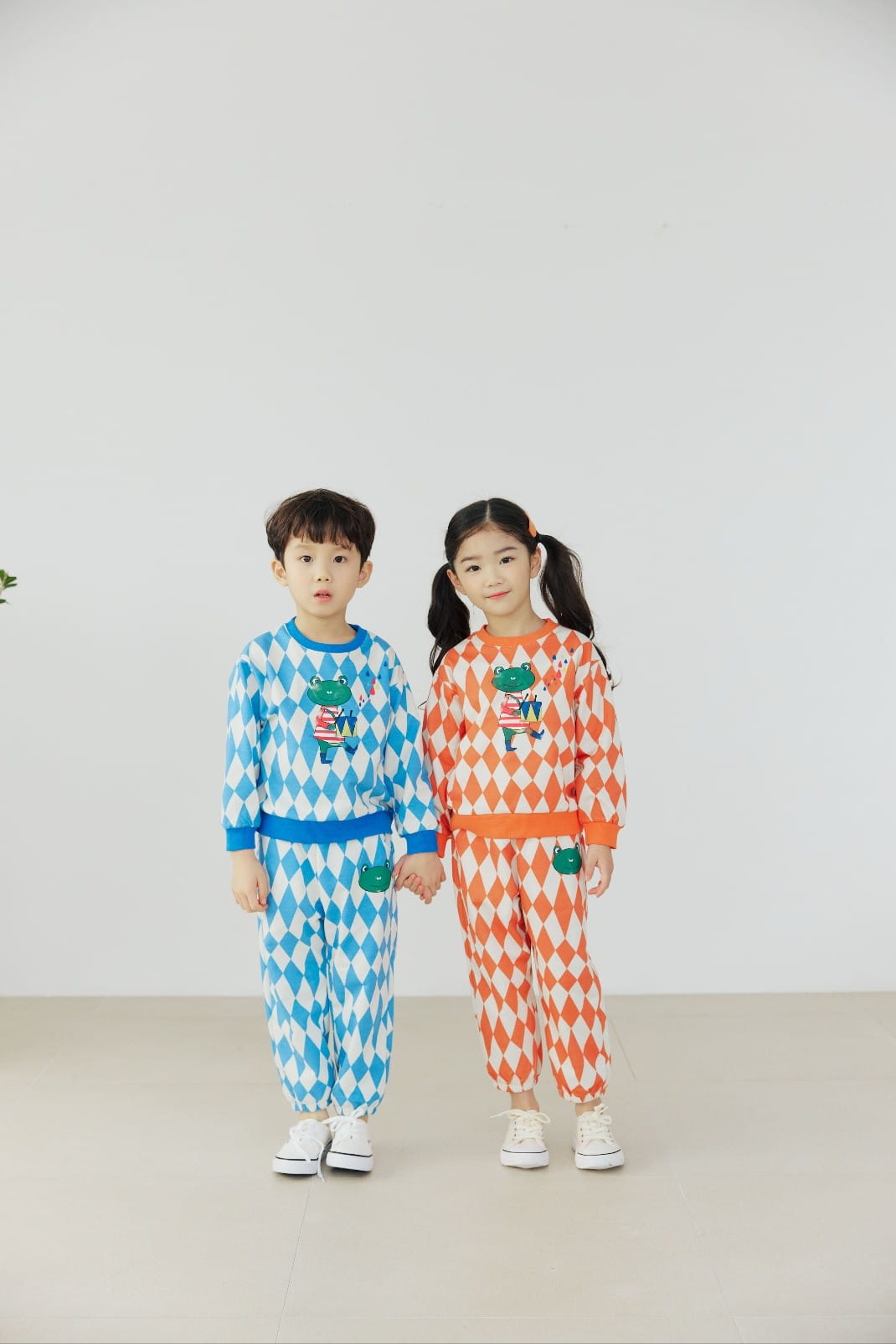Orange Mom - Korean Children Fashion - #kidzfashiontrend - Frog Sweatshirt - 7