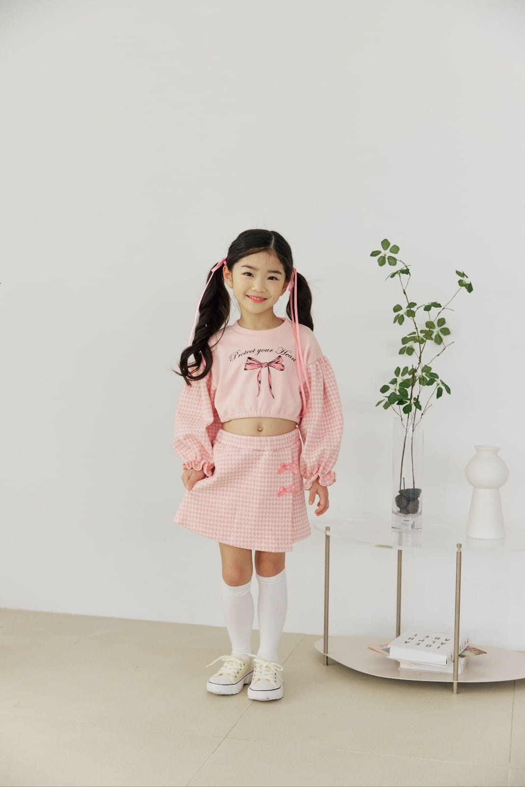 Orange Mom - Korean Children Fashion - #magicofchildhood - Ribbon Paint Tee - 2
