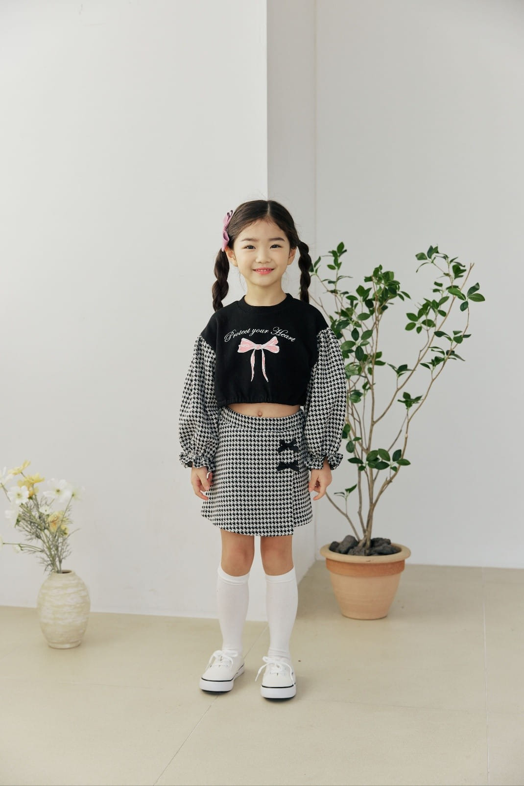Orange Mom - Korean Children Fashion - #toddlerclothing - Ribbon Paint Tee - 6