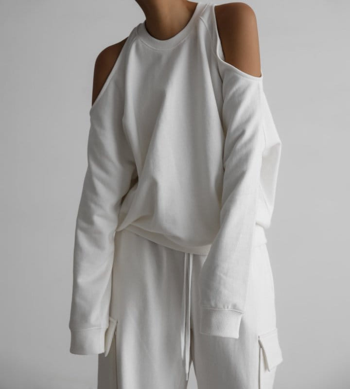 Paper Moon - Korean Women Fashion - #momslook -  Shoulder Split Detail Sweatshirt  - 5