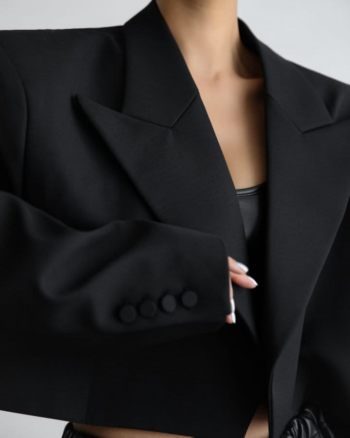 Paper Moon - Korean Women Fashion - #womensfashion -  Wool Peaked Lapel Buttonless Cropped Blazer  - 3