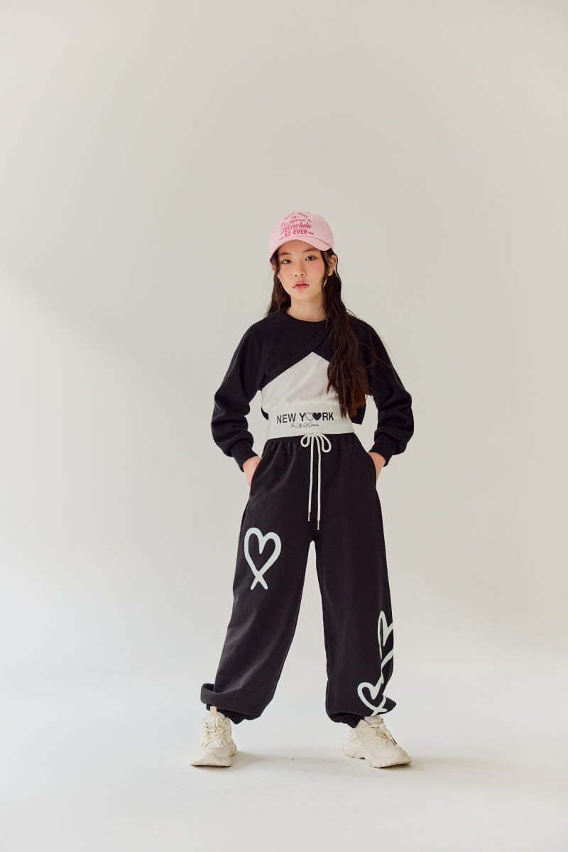 Rilla - Korean Children Fashion - #childofig - Heart Jogger Pants - 2
