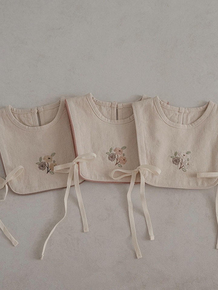 Emma Bib