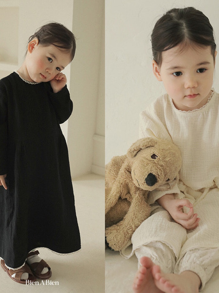 Sanness One-Piece