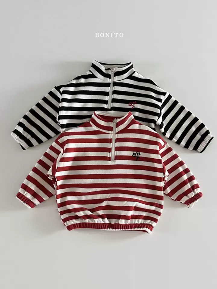 ST Half Zip Up