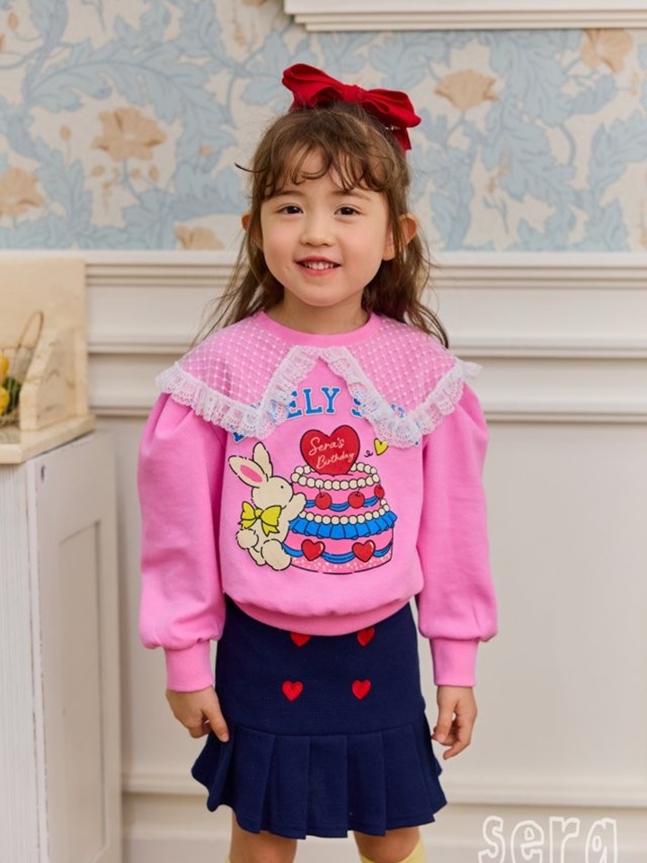 Lace Collar Cake Sweatshirt Lace Collar Cake Sweatshirt