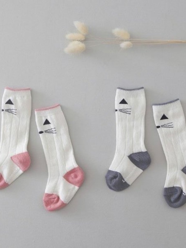 Nyang Nyang Socks