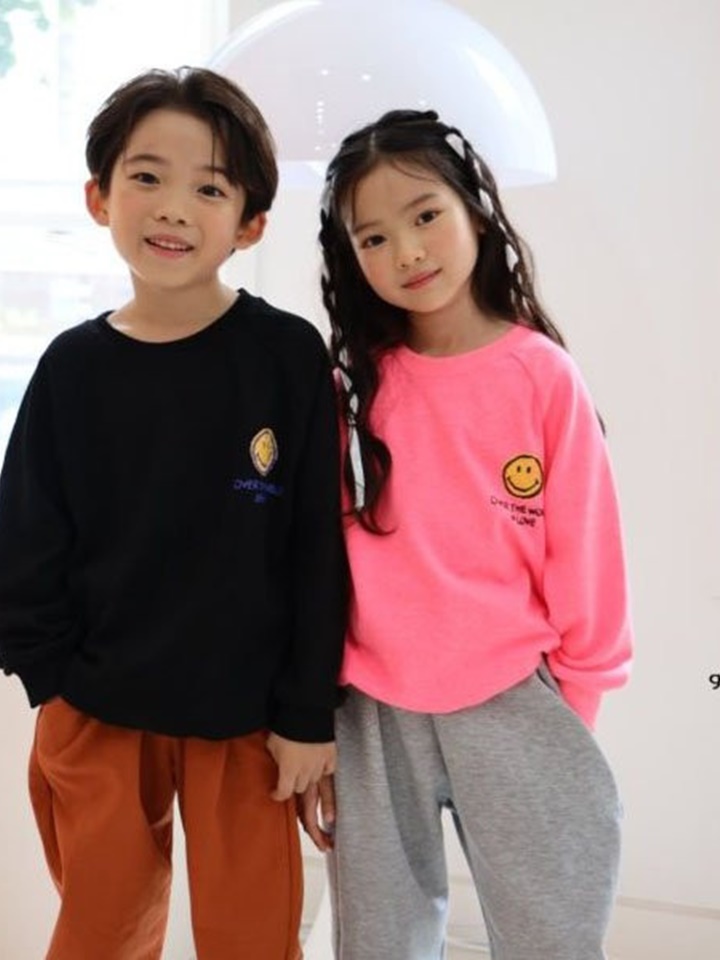 World Smile Sweatshirt