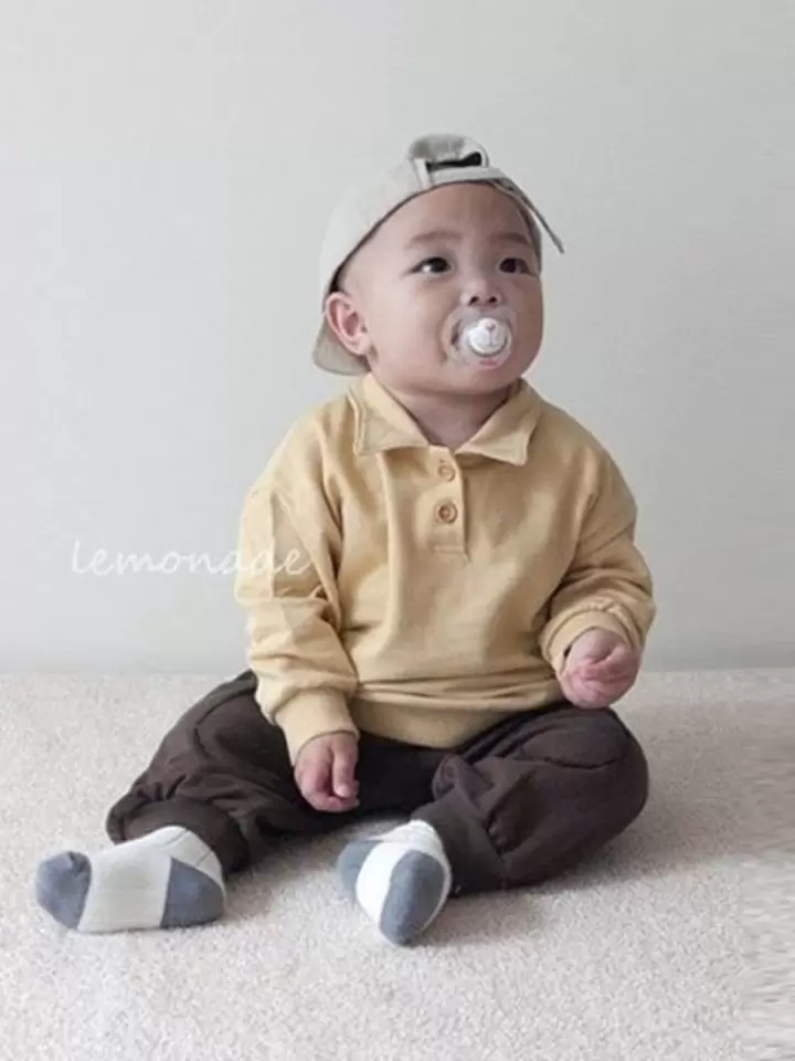 Muzi Collar Tee
