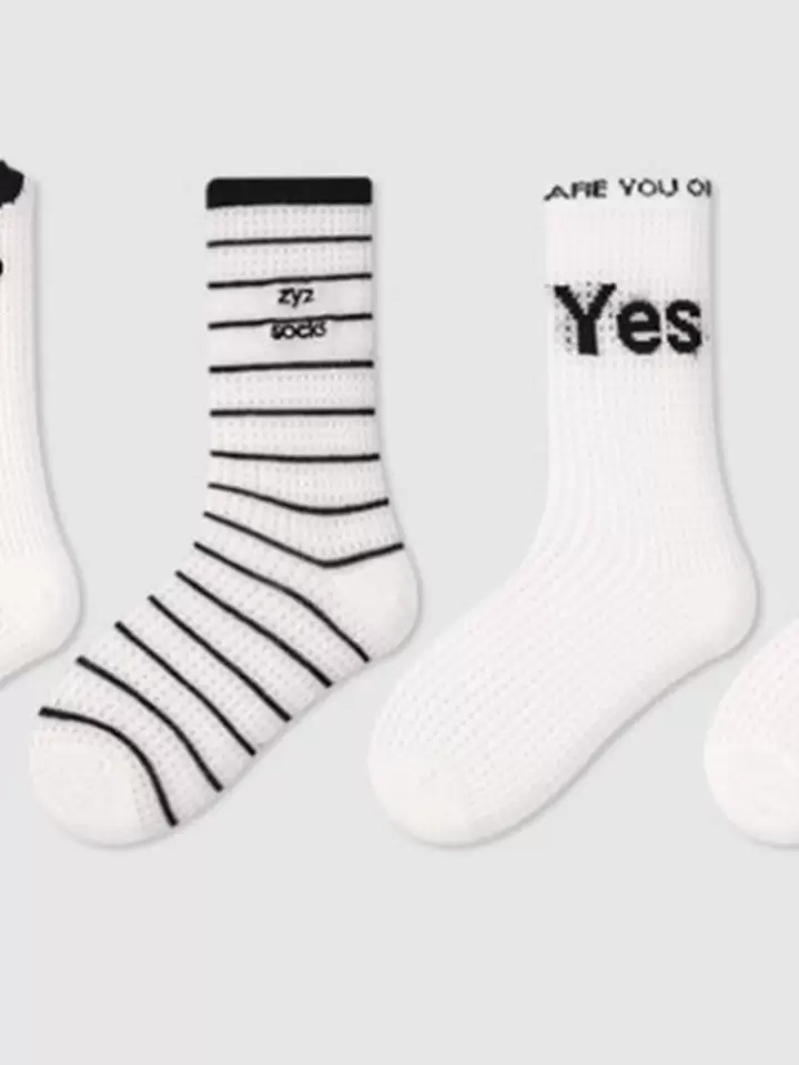 649 Yes Socks