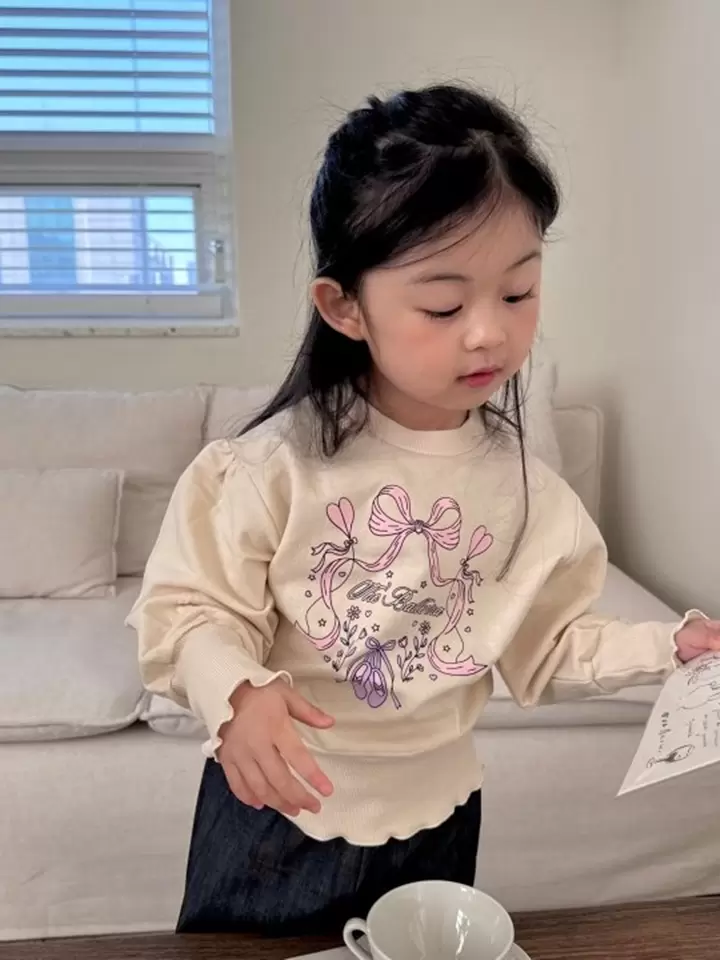 Ballerina Tee