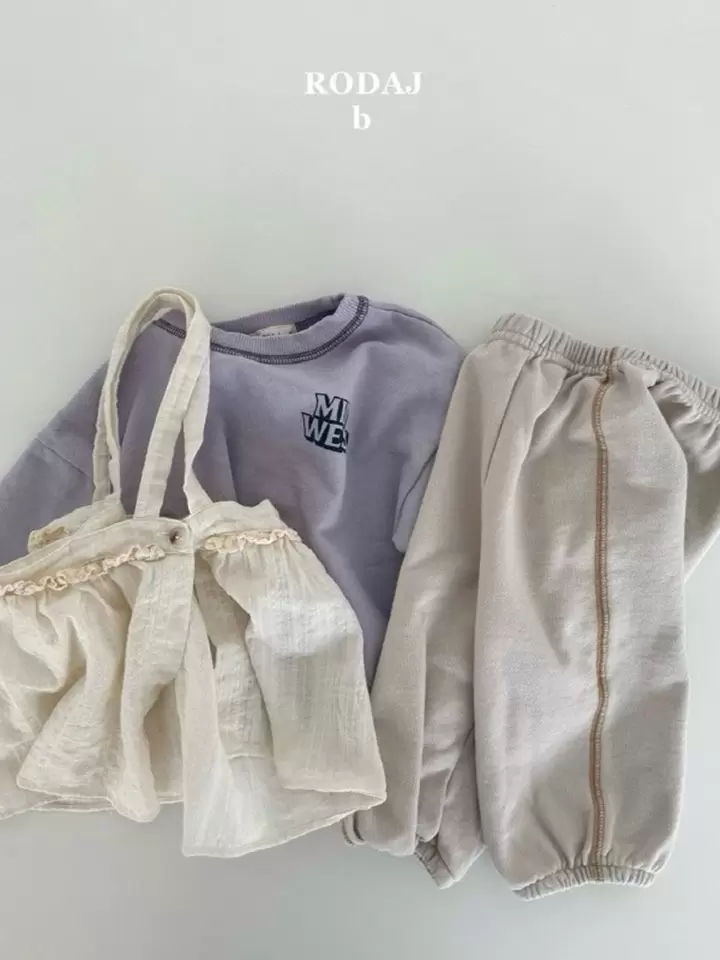 B Mead Sweatshirt B Mead Sweatshirt