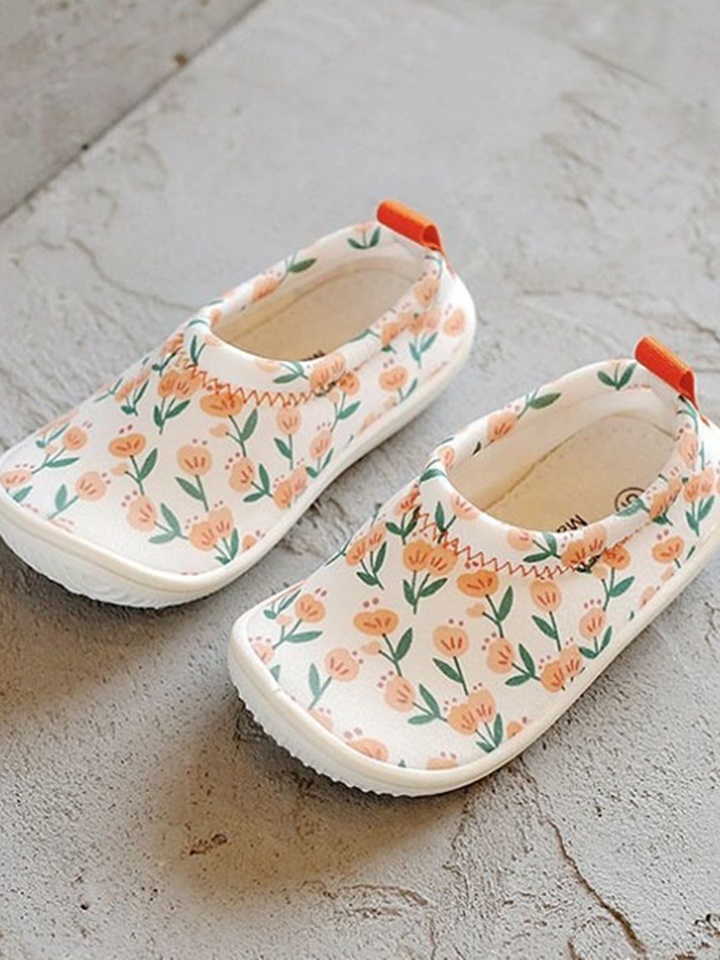 Aqua Shoes