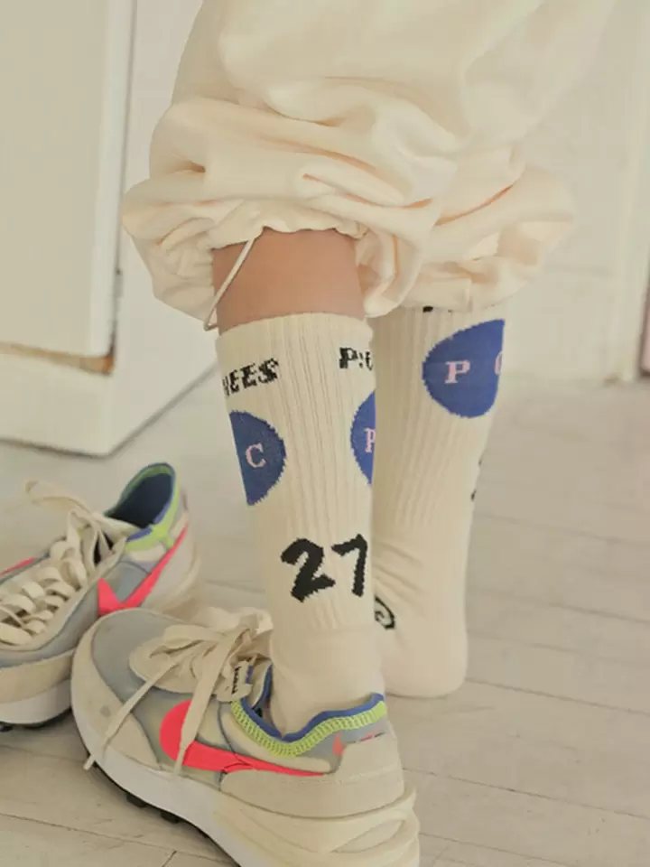 Apple Logo Socks Set