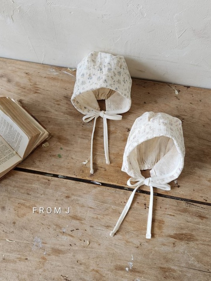 Love Flower Bonnet