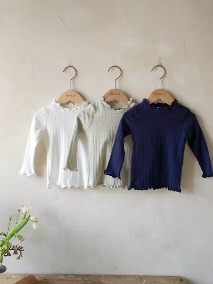 Eyelet Half Turtleneck Tee