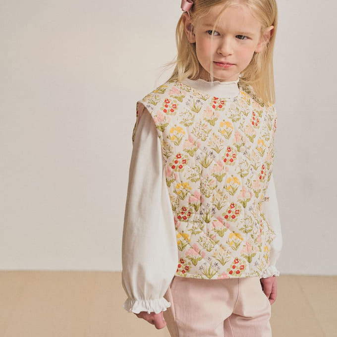 A-Market - Korean Children Fashion - #discoveringself - Flower Quilting Vest